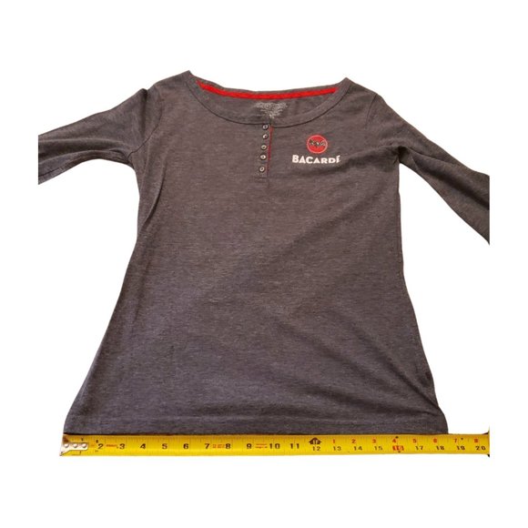 Bacardí Rum Logo 3/4 Sleeve Henley Top Women’s M - Picture 9 of 11